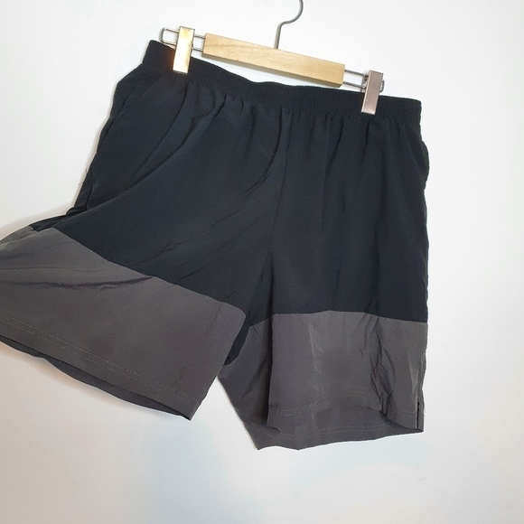 Champion Men Shorts Size XL - Picture 2 of 7